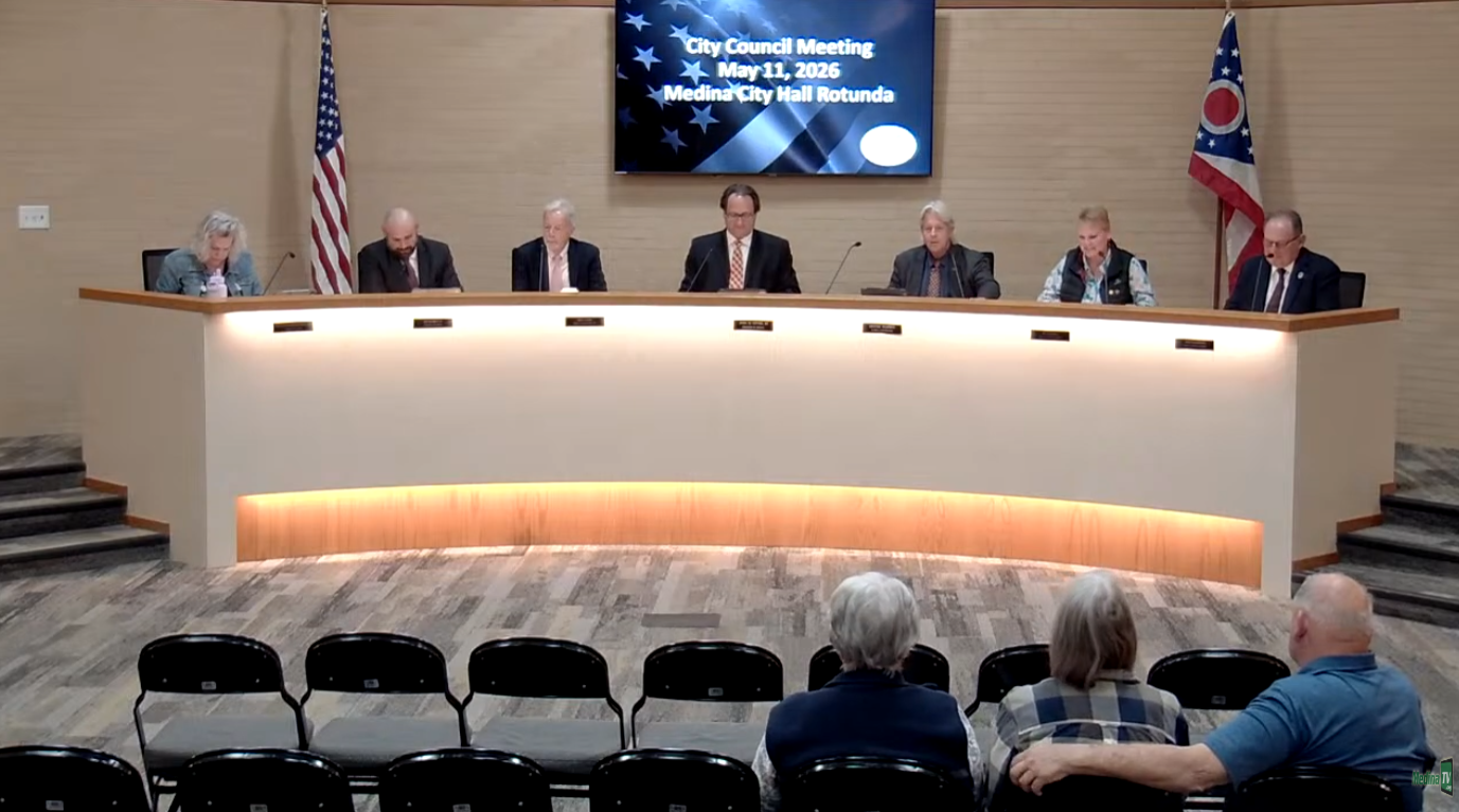 Medina City Council: Rec Center Renovations, Police Grants, and Farewell to Local Reporter