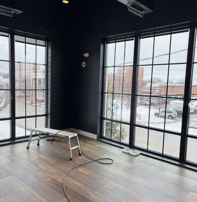 Double D's Honky Tonk and Smokehouse Is Bringing Southern BBQ and Line Dancing to Downtown Willoughby