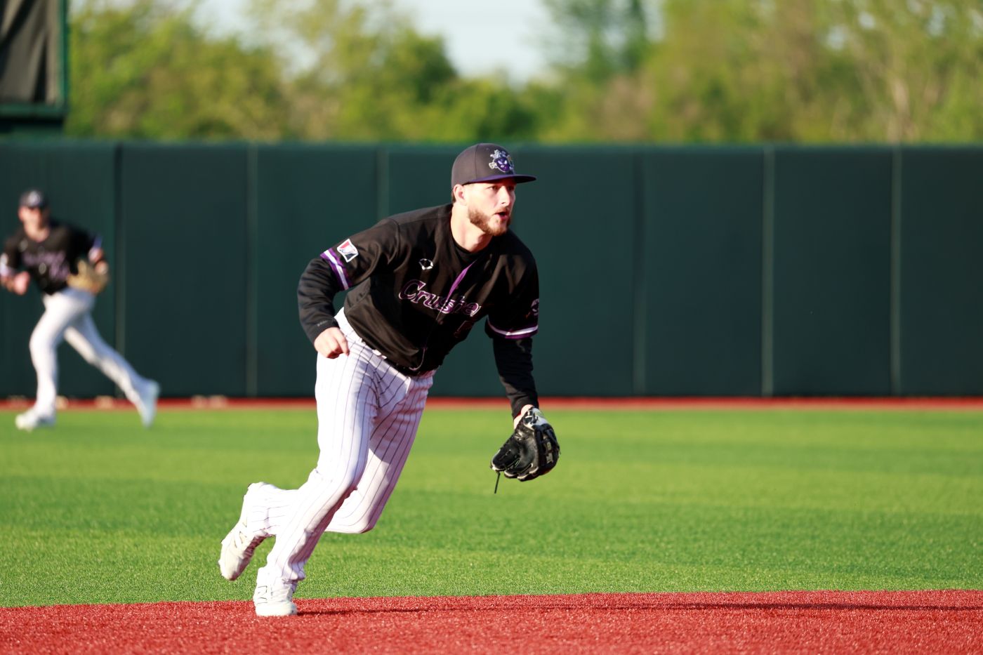 Crushers Fall to Aigles in Error-Filled Canada Opener