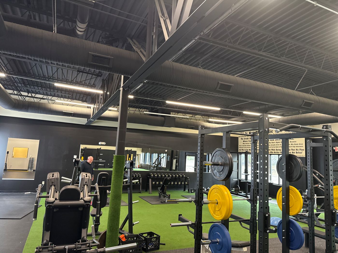 Business Spotlight: Dominique Sanders and Steve Eiland Open Physique Island Premium Gym