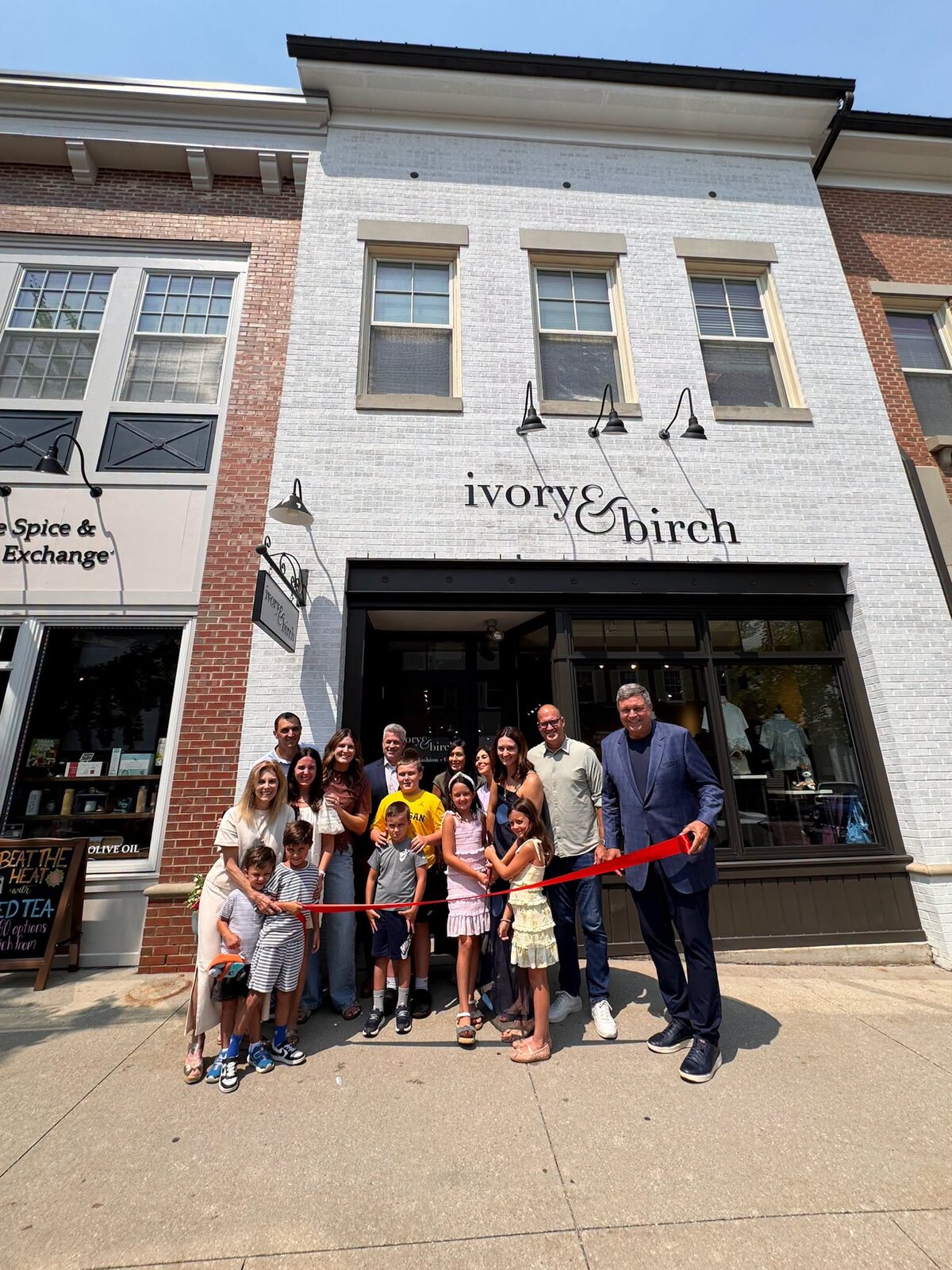 Two New Shops Bring Boutique Fashion and Cake Pops to Downtown Hudson